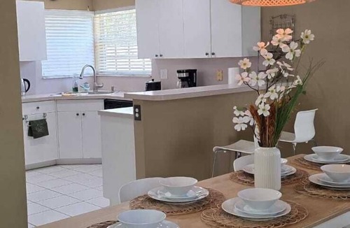 Sunrise House | Across From Sawgrass Mall, Next to Emerant Bank Arena