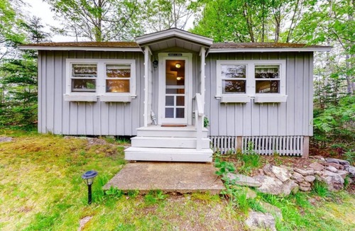 Pemaquid Beach Cabin | Across the road from Pemaquid Beach — wooded king-bed cabin