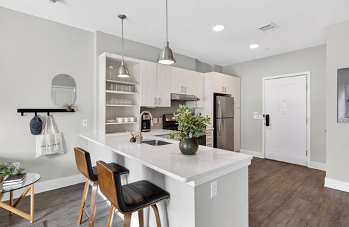 Hillsboro West End House | ADA Near Vanderbilt + Music Row + Downtown Nashville | Hillsboro Village