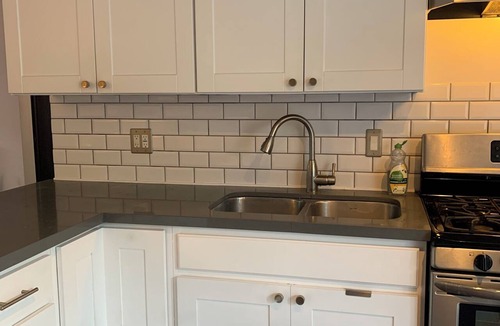 Sunset Park Cottage | ADU Private House Vibe! 2br, 1 bath with Parking.