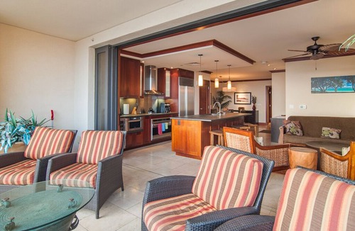 Ko Olina Villa | Affordable 3 Bedroom Family Vacation Villa on the 9th Floor/Ocean View