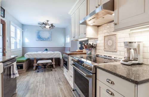 Annapolis House | Ahoy! Game Room, Screened Porch, Yard Mins to DTA