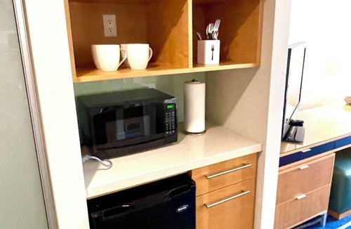 Ala Moana House | Ala Moana Hotel @10Fl Partial Ocean 2Beds /4person