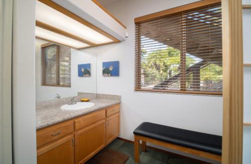Kihei House | Aloha Aku Honu2 Suite - Relax by the Sea in Tranquility