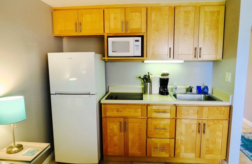 Waikiki Apartment | Aloha Suite Near the Sea I, 3 Block Walk to Beach! Great Location!