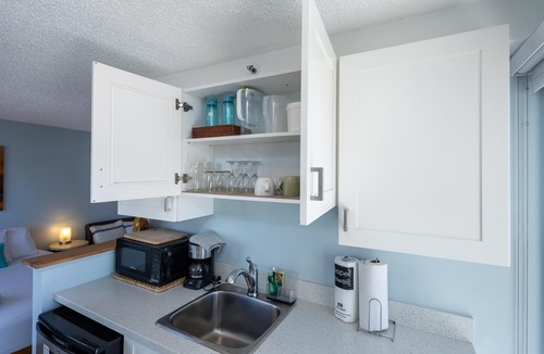 Waikiki Apartment | ALOHA-WAIKIKI OCEAN VIEW LIVING 11