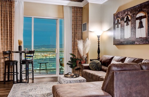 Las Vegas Apartment | Amazing Custom Corner Penthouse : Top Floor, Tower 1 MGM Sig-NO RESORT FEES