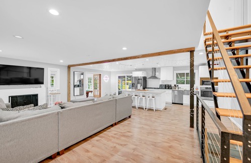 Englewood House | An Oasis 15 min from Uptown Manhattan NYC!