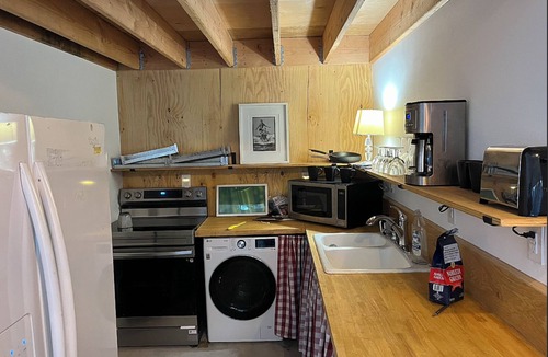 Huntington Beach Apartment | Artsy, classy beachside loft within walking distance of restaurants and bars.