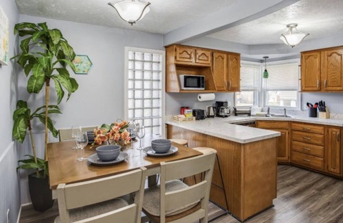 Rochester House | 👍 Astonishing Home Mins Away Airport/Dwtn/UofR/RIT