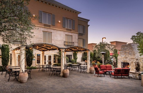 Seal Beach Hotel | Ayres Hotel Seal Beach - Cypress