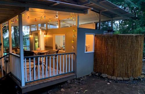 Honaunau-Napoopoo Ski Chalet | Banyan Bungalow