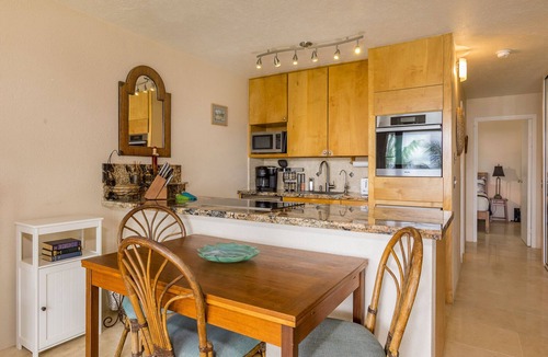 Maalaea Condo | Beachfront Condo with Stunning Ocean Views Al Fresco Dining and Pool Access
