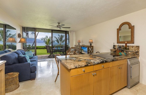 Maalaea Condo | Beachfront Condo with Stunning Ocean Views Al Fresco Dining and Pool Access