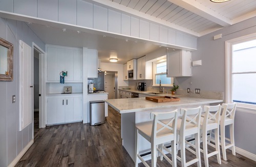 Sunset Beach House | Beachfront House - New Remodel - Views, Spa + Deck