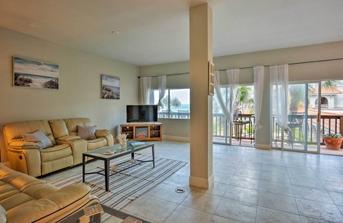 Indialantic Condo | Beachfront Indialantic Home - Pool & Ocean View!
