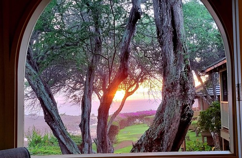 Maunaloa Condo | Beachfront Molokai Sanctuary Romantic Getaway Writers retreat Solo Rejuvenations