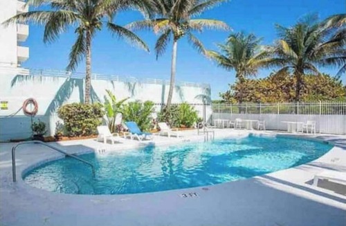 South of Fifth Apartment | BeachFront On The Sand Unit #227 South of 5th, 335 Ocean Dr, Miami Beach