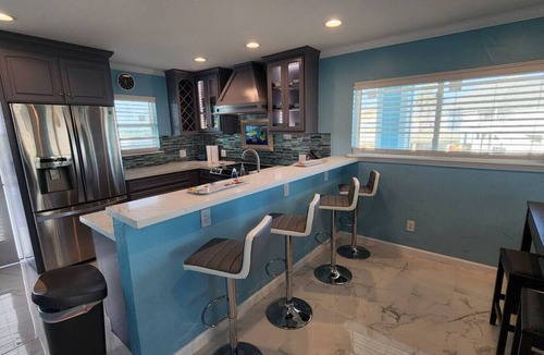 Acapulco Village Apartment | Beachview Beauty 50 steps to a private beach! BYOT