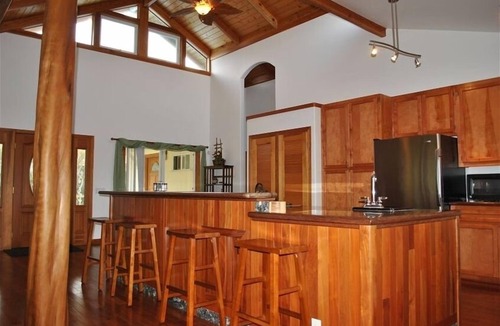 Keaau House | Beautiful Custom Eco Friendly Home with Private Back Yard POOL