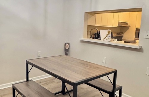 Stone Tavern Condo | Beautiful, fully updated, serene, cozy, spacious 2b2b, sleeps 6 in East Windsor!