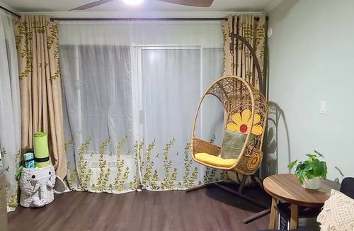 McCully - Moiliili Apartment | Beautiful Home near Waikiki, w/Car Rental and On-site Parking (4 Guests Max)