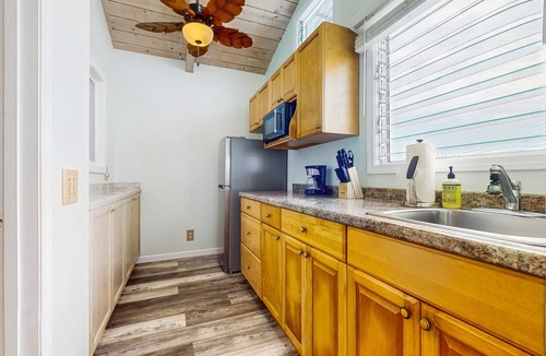 Kailua-Kona House | Beautiful home with separate ohana, ocean views, lanais, private gazebo, firepit