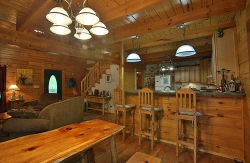 Burnsville Cabin | Beautiful Moody Log Cabin/Mountain Chalet in Blue Ridge Mountains & Hot Tub