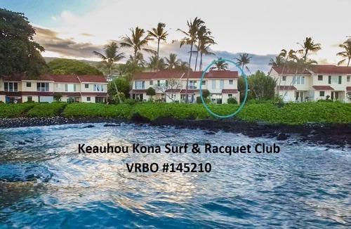 Kahaluu Bay Condo | Beautiful Ocean/Beachfront Property and A Private Back Yard! AC in both BDRMS!