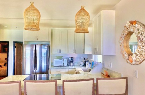 Pupukea House | Beautiful ocean views, just steps away from Banzai Pipeline