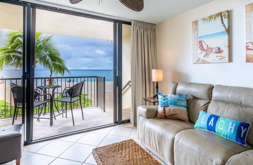 Makaha Condo | Beautiful, Remodeled First Floor Condo: 3 Steps to the Beach (HP104)