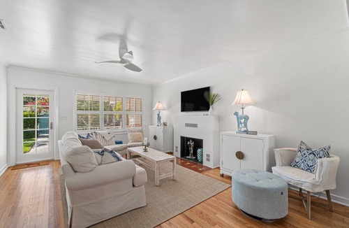 Parrot Cove House | Beautiful remodeled home with pool and spa, 1 mile to the beach!