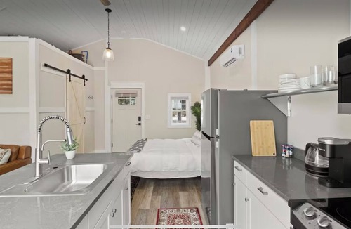 Canandaigua Cabin | Beautiful Tiny home Near The Lake
