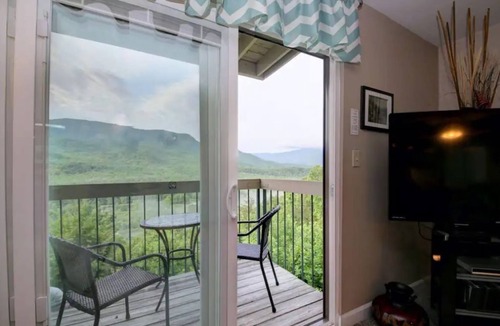 Pittman Center Condo | Beautiful views! Sleeps 2, Indoor Pool