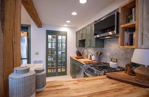 Lenox Dale House | Berkshires Home Makeover ~ Immaculate Lakefront Getaway ~ Dreamy Sunsets!