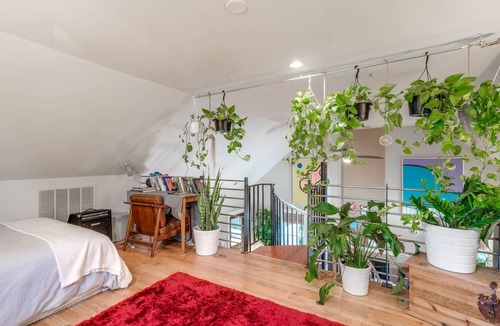 Cabbagetown House | Best of Cabbagetown 3 bed, 2 bath w/grand piano, hot tub, putting green!
