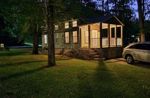 Clarkesville Cottage | Bev's Place - a quaint tiny house in a secure community with amenities to enjoy!