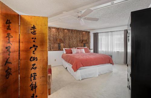 Historic Kailua Village Apartment | Big Island Kona Reef D-22 by Coldwell Banker Island Vacations