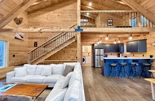 Greenville Cabin | Black Bear Lodge (Direct Access to the ATV and Snowmobile Trails!)