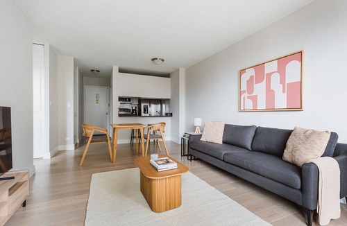 Kips Bay Apartment | Blueground | Kips Bay, pool, w/d & gym, nr MSG