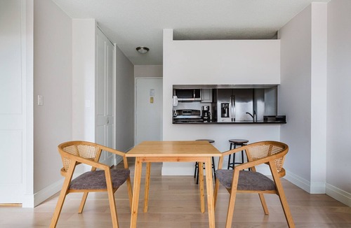 Kips Bay Apartment | Blueground | Kips Bay, pool, w/d & gym, nr MSG