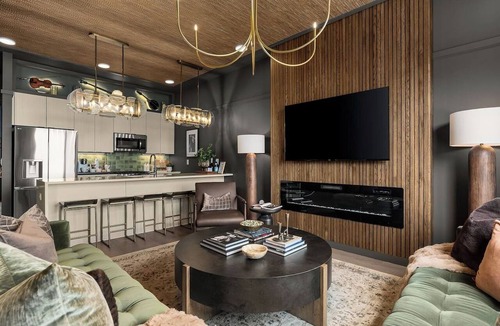 Talbot's Corner House | Brand New*9 Bed Luxe Stay*Rooftop·Hot Tub·Pool·Bar