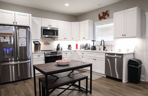 Lowell House | Brand-New Modern Lowell Lodge w/Firepit & Fenced Yard