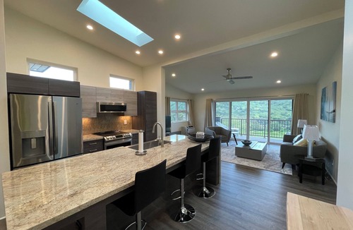 Moanalua House | BREATHTAKING GOLF COURSE VIEWS, HOME "B", MODERN-CLEAN-NEW, UNWIND IN PARADISE!