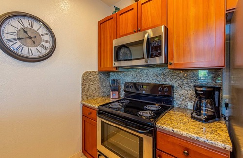 Wailea Condo | Breathtaking Ocean and Fairway Vistas From this Top-Floor Condo!