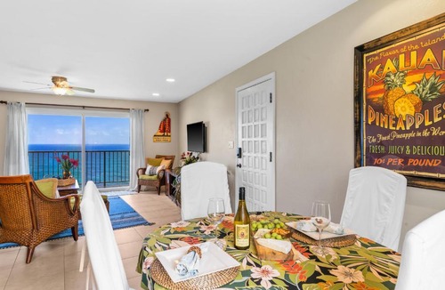 Princeville House | Breathtaking Ocean View of Royal Waters! AK5202