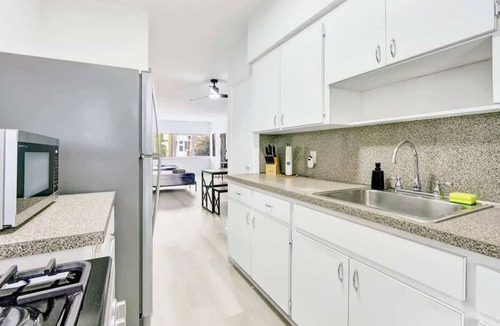 West Avenue Apartment | Bright 1BR Miami Beach Stay Near the Ocean