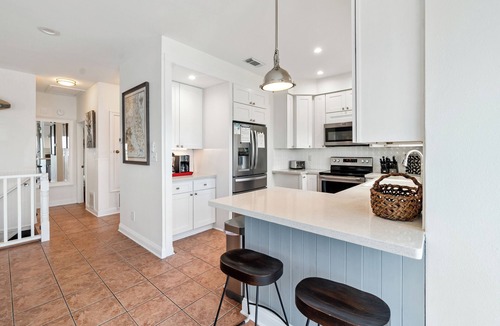 Villa Primera House | Bright and Sunny Gulf Front Home with Spacious Deck for Dolphin Watching