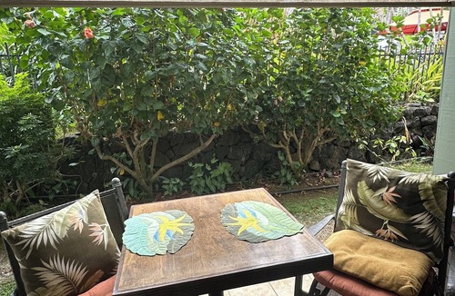 Historic Kailua Village Condo | Budget friendly condo in the center of Kailua Kona