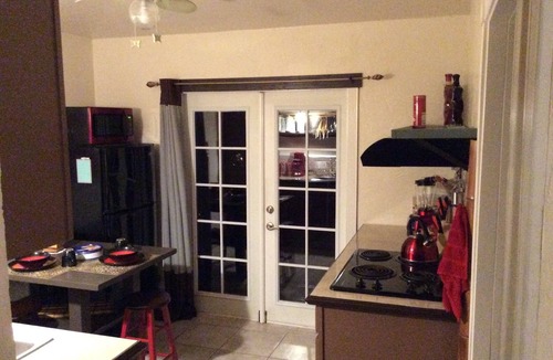 Kapoho House | Bungalow only 2 blocks from the ocean (Cliff) with private patio & OCEAN VIEW